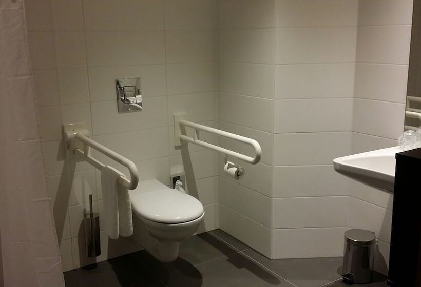 اتاق استاندارد, Hampton By Hilton Frankfurt City Centre