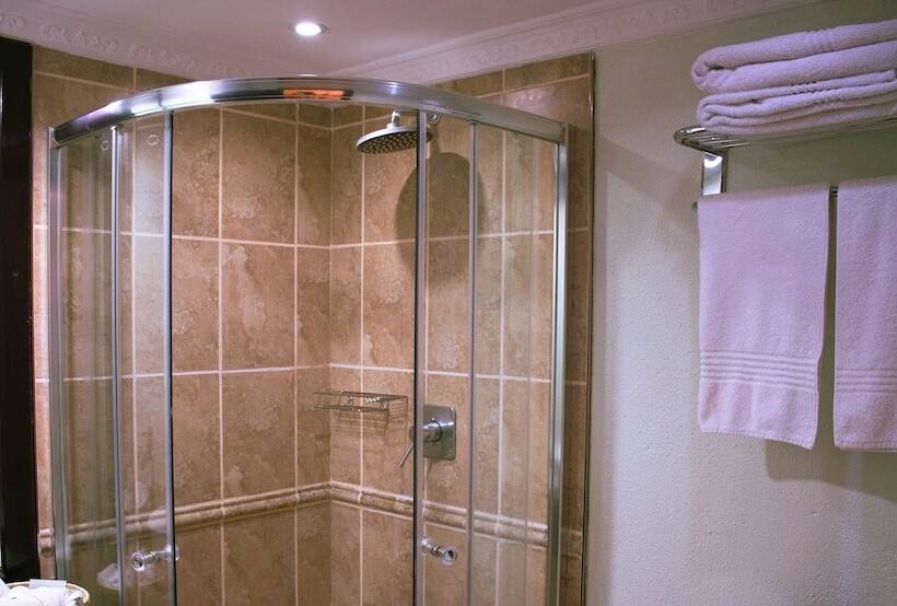 Номер Deluxe Одноместный, Zawadi House Lodge