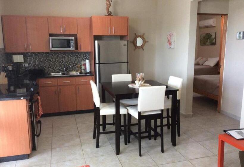 اتاق خانوادگی با چشم‌انداز دریا, Island Charm Culebra Studios & Suites   Amazing Water Views From All 3 Apartments Located In Culebra