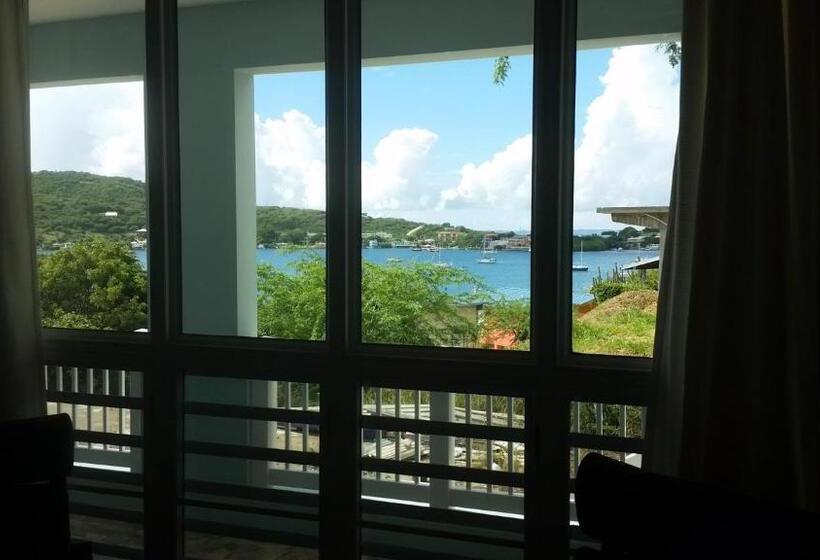 اتاق خانوادگی با چشم‌انداز دریا, Island Charm Culebra Studios & Suites   Amazing Water Views From All 3 Apartments Located In Culebra