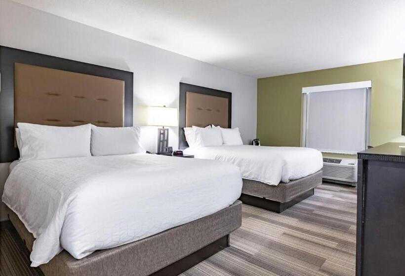 Номер Стандарт Адаптированный для Инвалидов, Holiday Inn Express & Suites New Martinsville, An Ihg