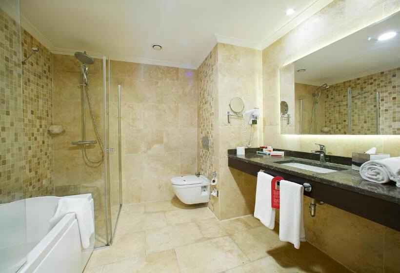 Junior Suite, Ramada By Wyndham Istanbul Merter