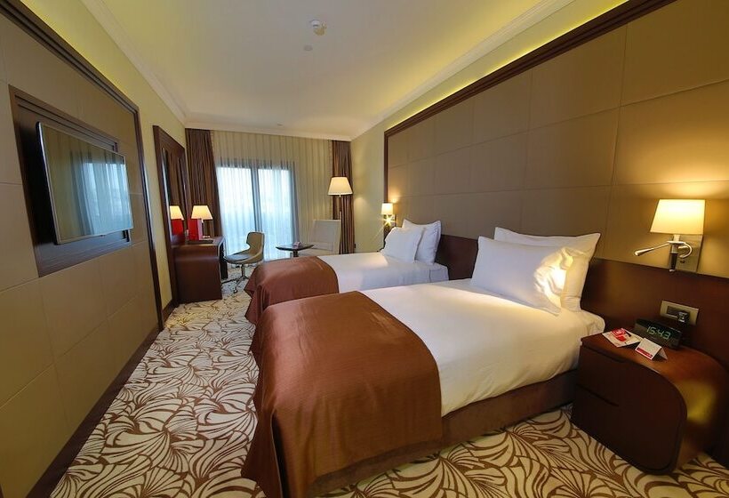 Standard Room, Ramada By Wyndham Istanbul Merter