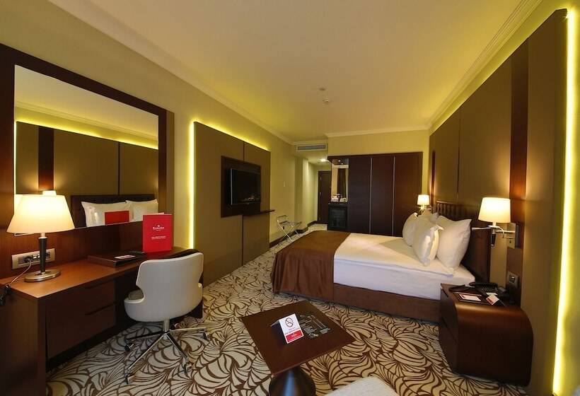 Standard Room Adapted for people with reduced mobility, Ramada By Wyndham Istanbul Merter