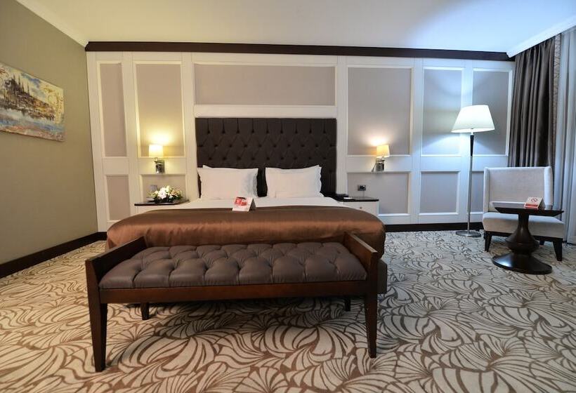 Deluxe Room, Ramada By Wyndham Istanbul Merter