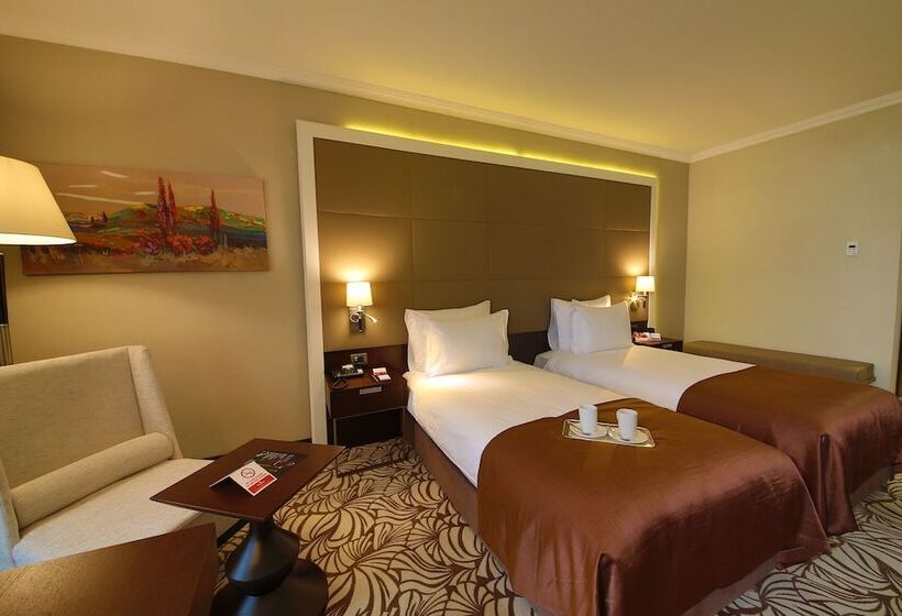Deluxe Room, Ramada By Wyndham Istanbul Merter