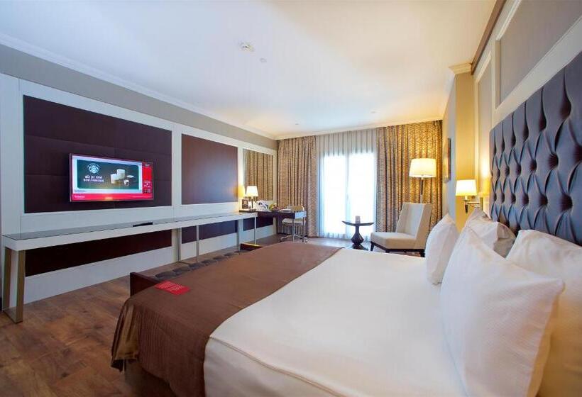 Deluxe Room King Size Bed, Ramada By Wyndham Istanbul Merter