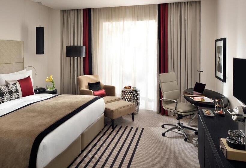 高级客房, Voco   Riyadh, An Ihg Hotel   فندق فوكو الرياض, احدى فنادق مجموعة إنتركونتيننتال