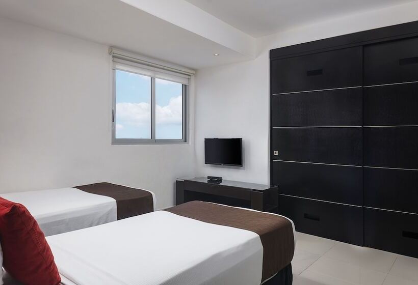 Suíte Familiar, Suites Malecon Cancun