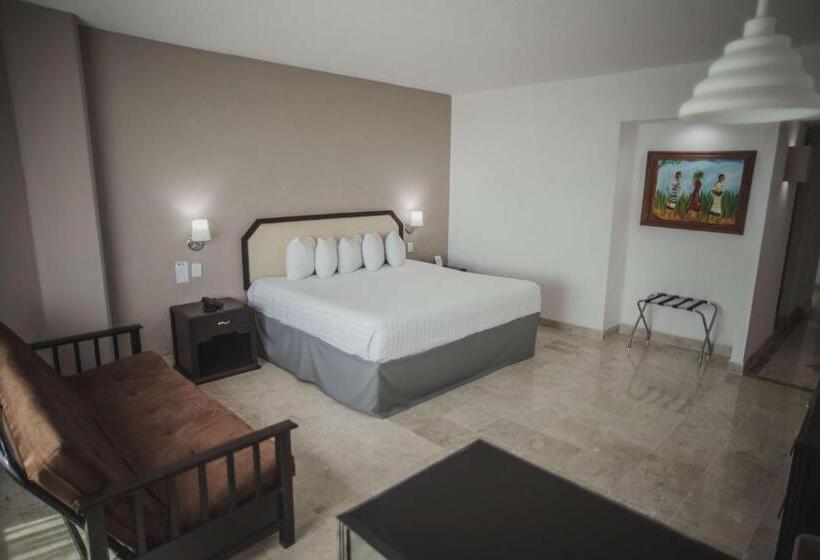 キングサイズベッドのスタンダードルーム, Best Western Plus Tuxtepec