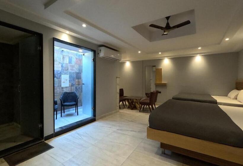 اتاق خانوادگی, Cottage Yes Please   New Delhi