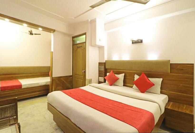 اتاق لوکس سه تخته, Cottage Yes Please   New Delhi