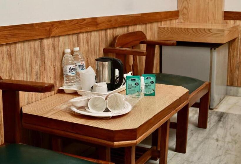 اتاق لوکس سه تخته, Cottage Yes Please   New Delhi