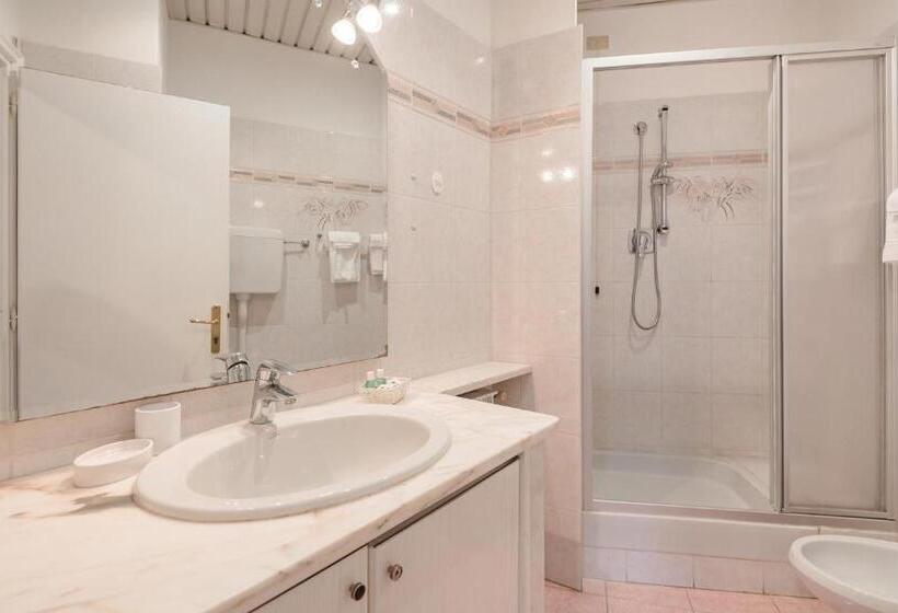 Habitación Estándar con Balcón, Miramare