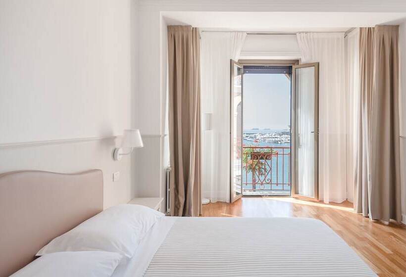 Habitación Triple Estándar Vista Mar, Miramare
