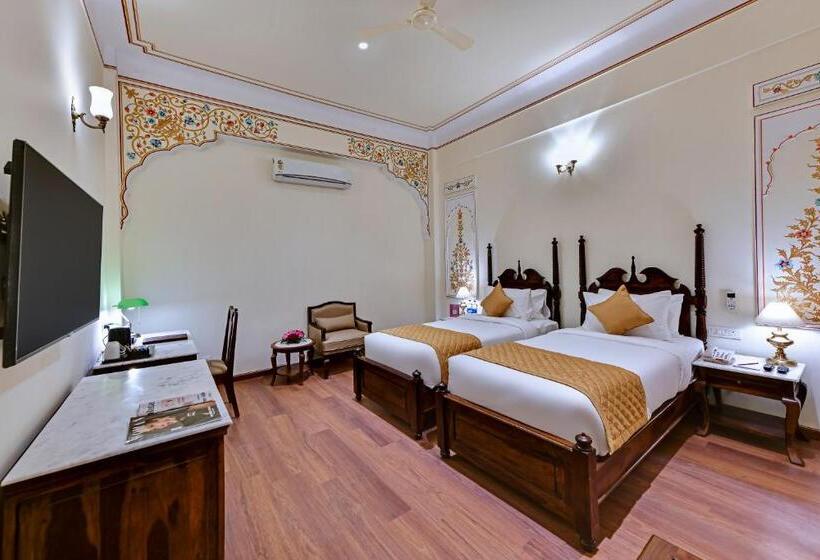 اتاق لوکس, Welcomheritage Ramgarh