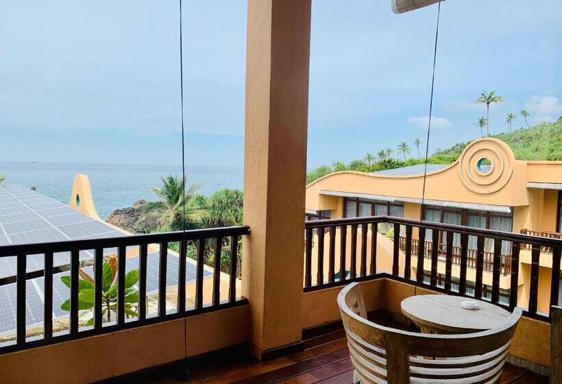 Номер Superior Кровать Кинг, Thaproban Pavilion Resort & Spa