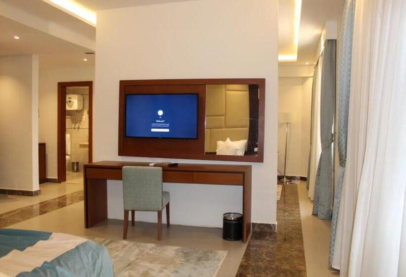 سوئیت رویال, Royal Jewel Al Raml