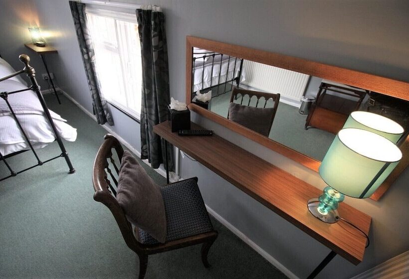 اتاق استاندارد با سرویس بهداشتی مشترک, The Carpenters Arms