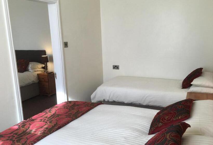 Quarto Familiar, The Rockside