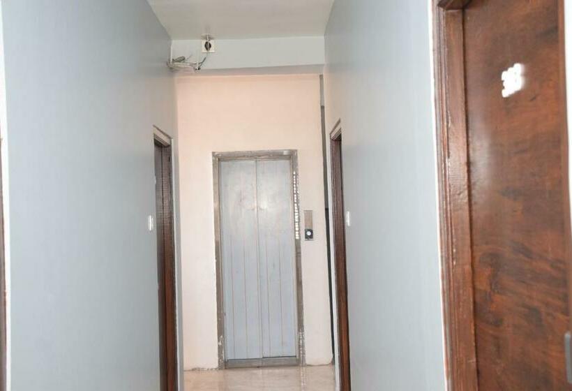 Номер Стандарт, Shankar Residency, Akkalkot