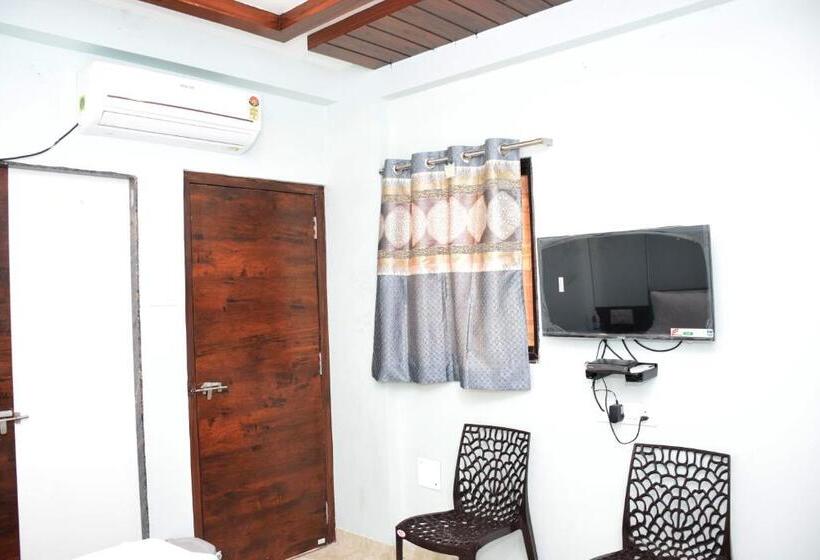 Номер Deluxe, Shankar Residency, Akkalkot