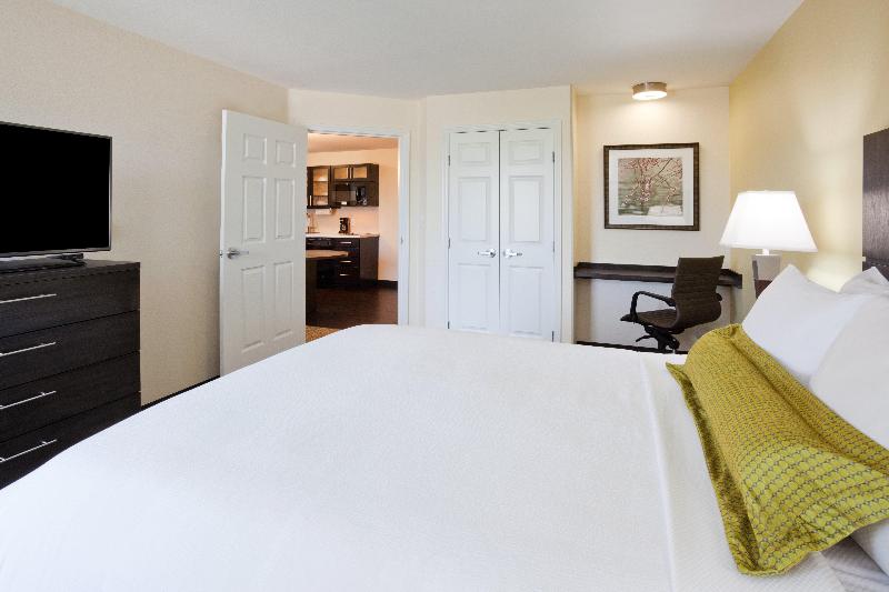 스위트, Candlewood Suites Dickinson, An Ihg