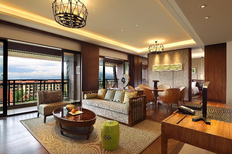 Президентский Люкс, Crowne Plaza Resort Xishuangbanna Parkview By Ihg