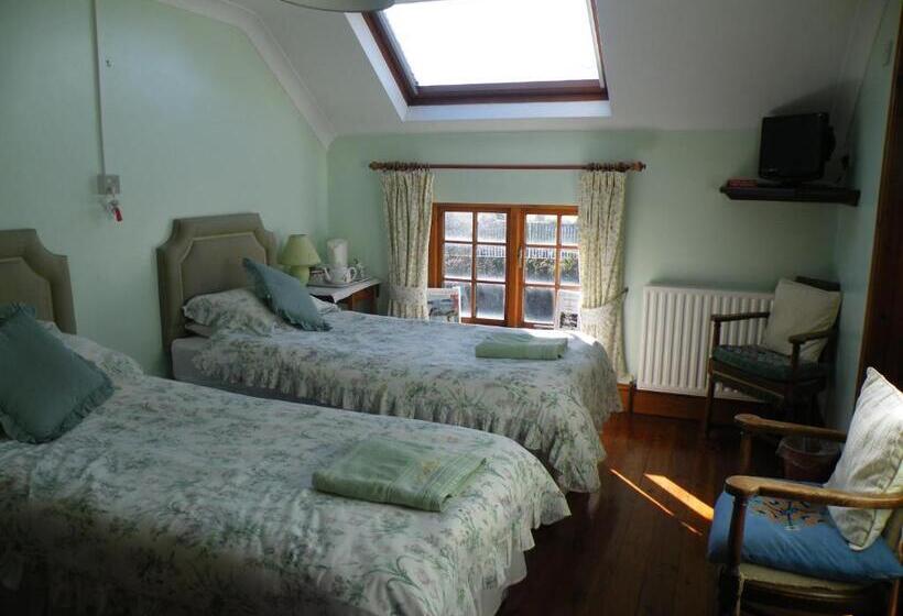 Номер Стандарт Трехместный, Burton Farmhouse