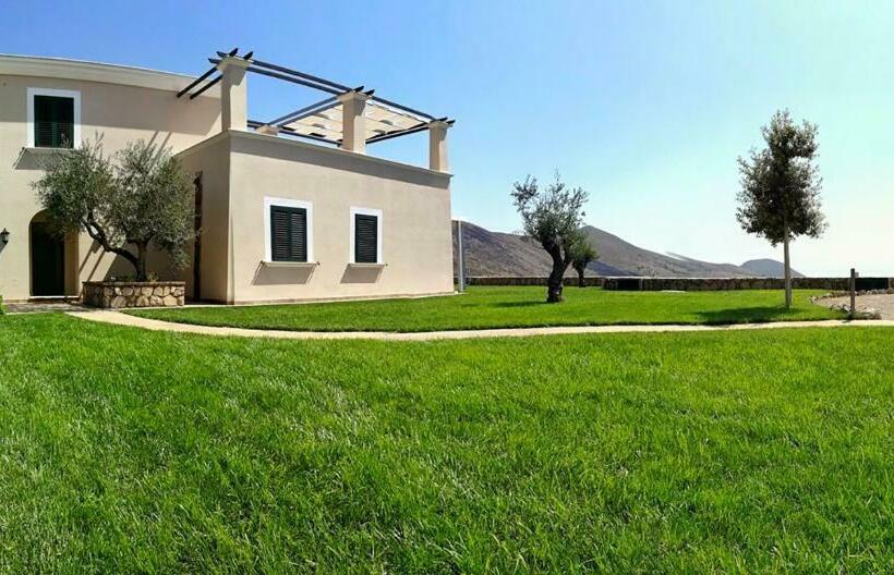 带露台的小型套房, Collina Degli Ulivi B&b