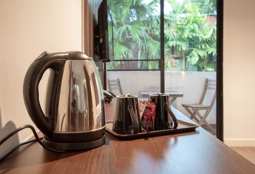 استودیوی پریمیوم, Botanic Service Room At Impact Muangthongthani   Sha Certified