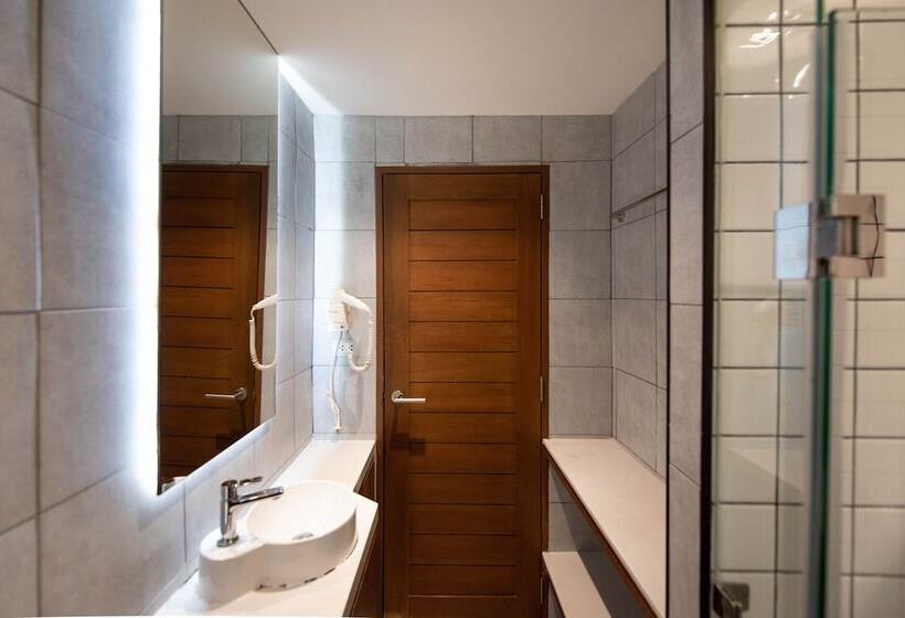 اتاق استاندارد با بالکن, Botanic Service Room At Impact Muangthongthani   Sha Certified