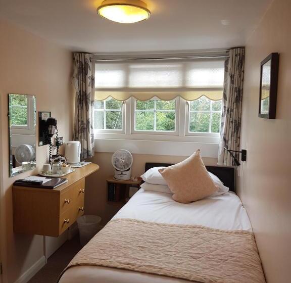 اتاق استاندارد یک نفره, Penryn Guest House, Ensuite Rooms, Free Parking And Free Wifi