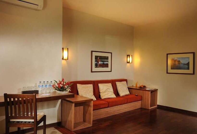 Семейный Номер, Tetirah Boutique Hotel Salatiga