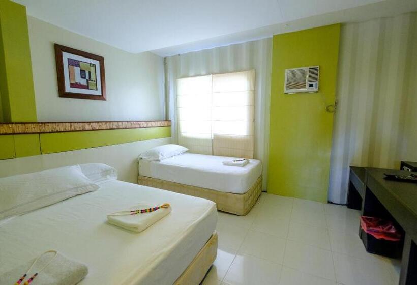اتاق استاندارد سه تخته با چشم‌انداز, Anika Island Resort