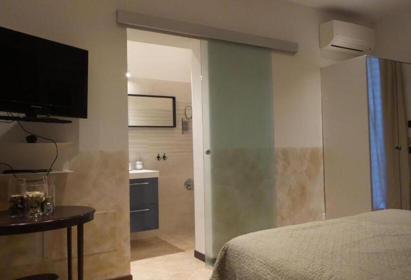 اتاق لوکس, B&b Garda 4u
