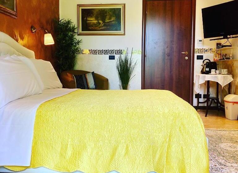 اتاق لوکس, B&b Garda 4u