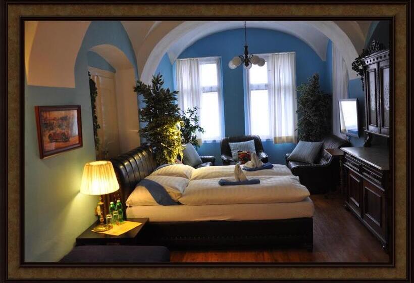 Номер Стандарт, Centrum Tiffany Pension