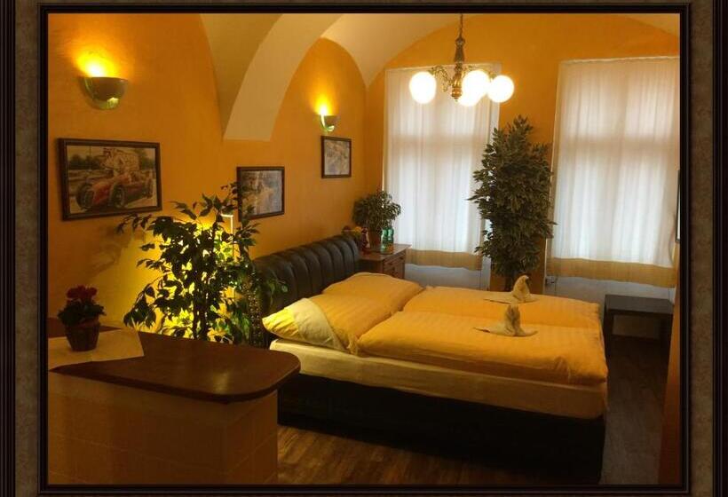 Номер Стандарт, Centrum Tiffany Pension