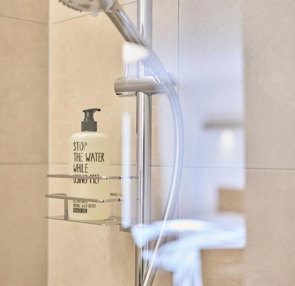 스위트, Panoramahotel Fliesserhof