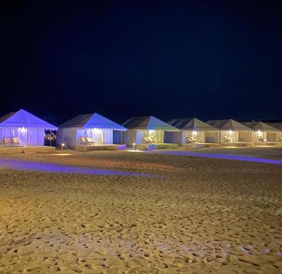디럭스 룸, Tokyo Desert Camp
