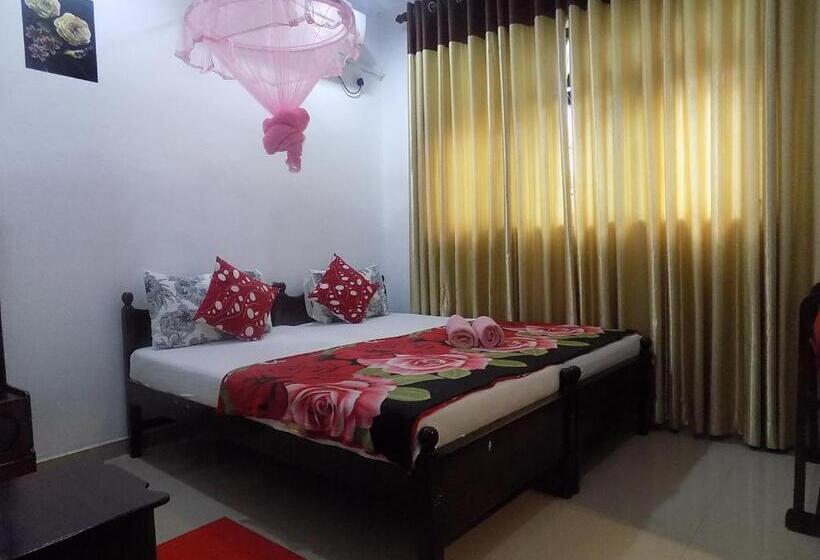 标准间, Alexandra Family Villa