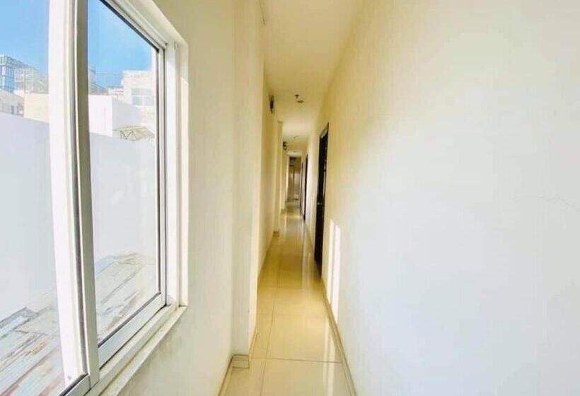 استودیوی استاندارد, Sunny Hotel Ho Chi Minh