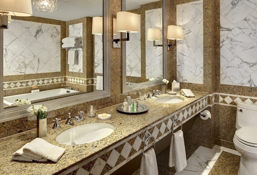 سوئیت 2 خوابه, The Towers At Lotte New York Palace