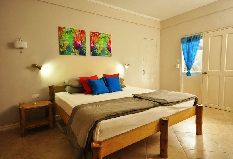 Номер Deluxe, The Coral Beach Club