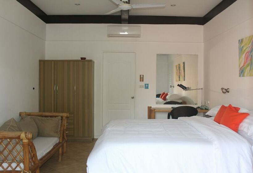 Номер Deluxe, The Coral Beach Club