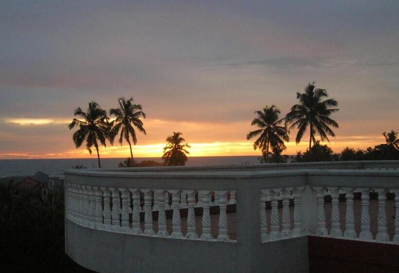 디럭스 스위트, Sagarika Beach Hotel
