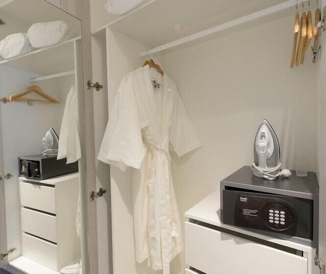 Люкс Вид на Сад, Miramare Gardens Boutique Accommodation