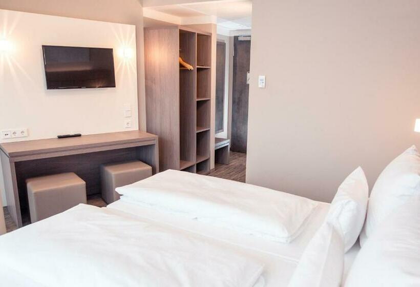 Номер Стандарт, Tulip Inn München Messe