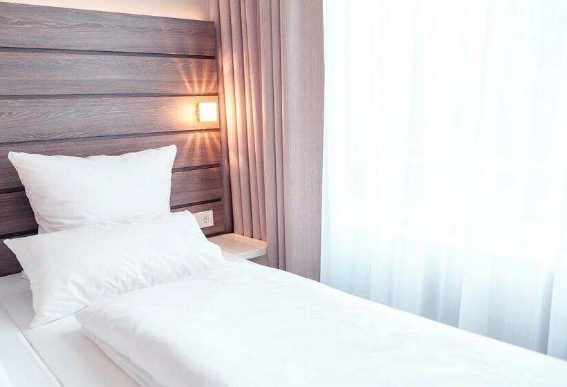 Номер Стандарт, Tulip Inn München Messe